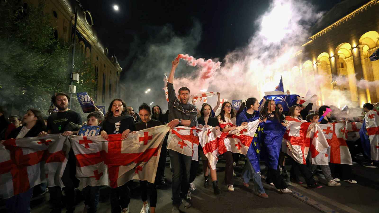 جورجيا نحو "المجهول".. المعارضة تصعّد وعصيان مدني يلوح بالأفق