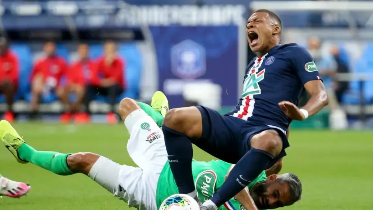 توماس توخيل يكشف فرص لحاق مبابي بمباراة باريس سان جيرمان وأتلانتا