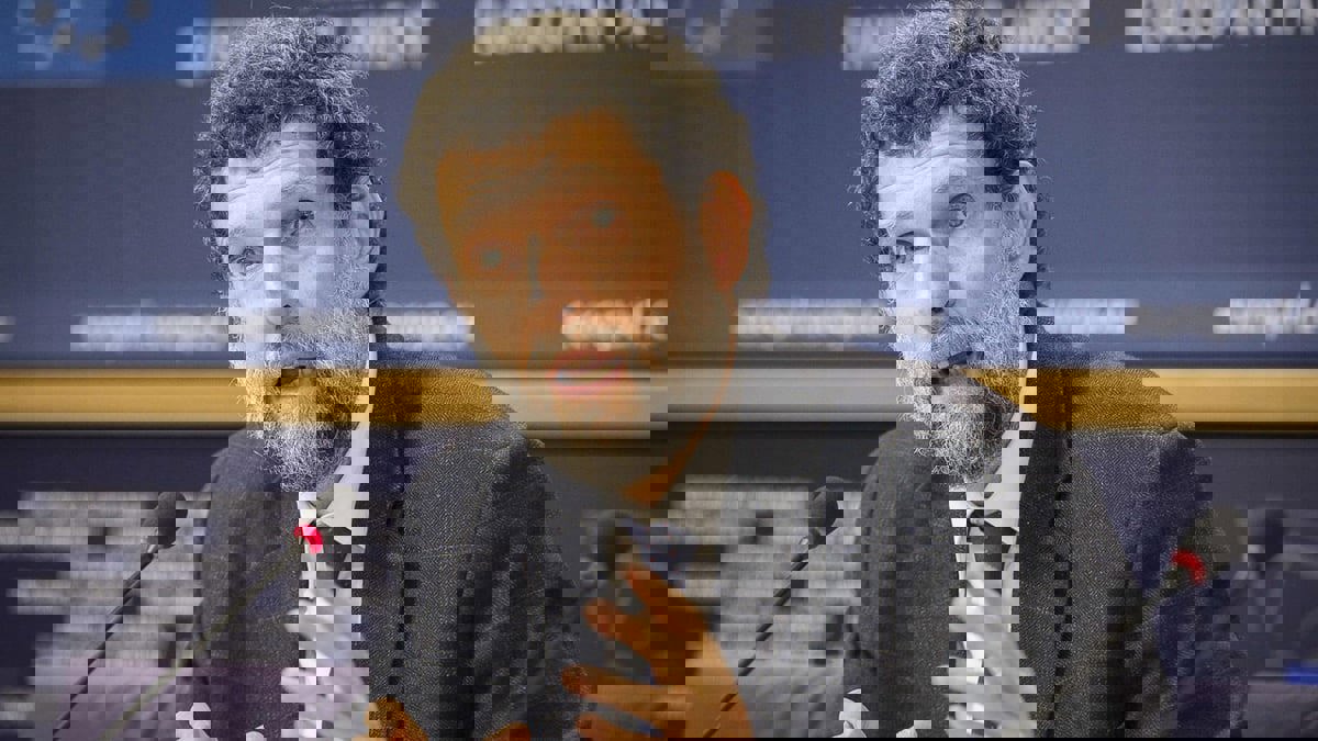 بسبب المطالبة بالإفراج عن رجل الأعمال كافالا.. تركيا تستدعي 10 سفراء