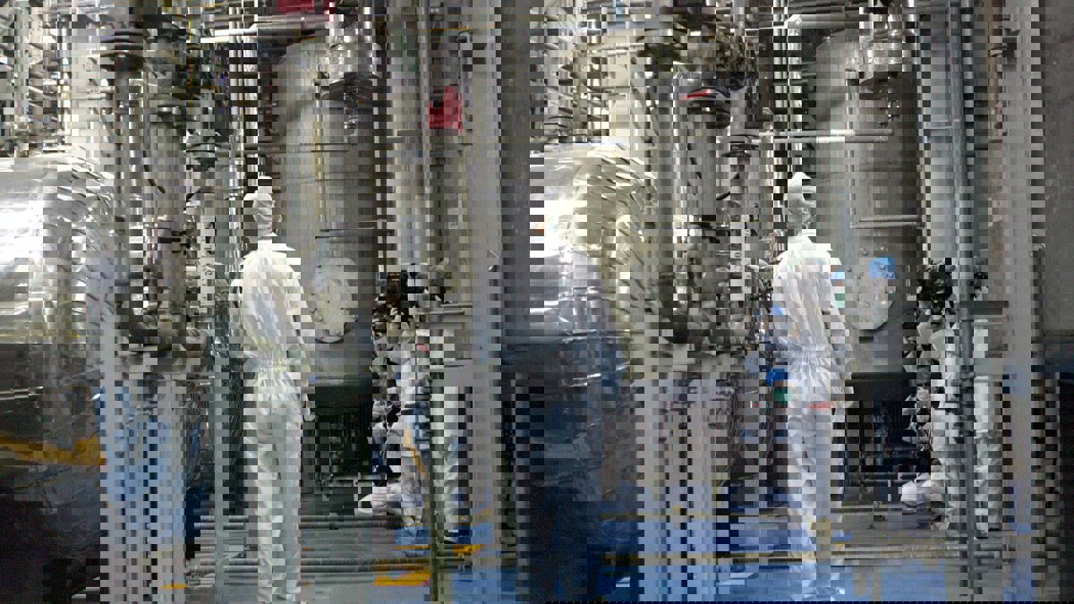 سياسات نتنياهو إزاء ملف إيران النووي على المحك بعد مؤشرات على طفرة محتملة