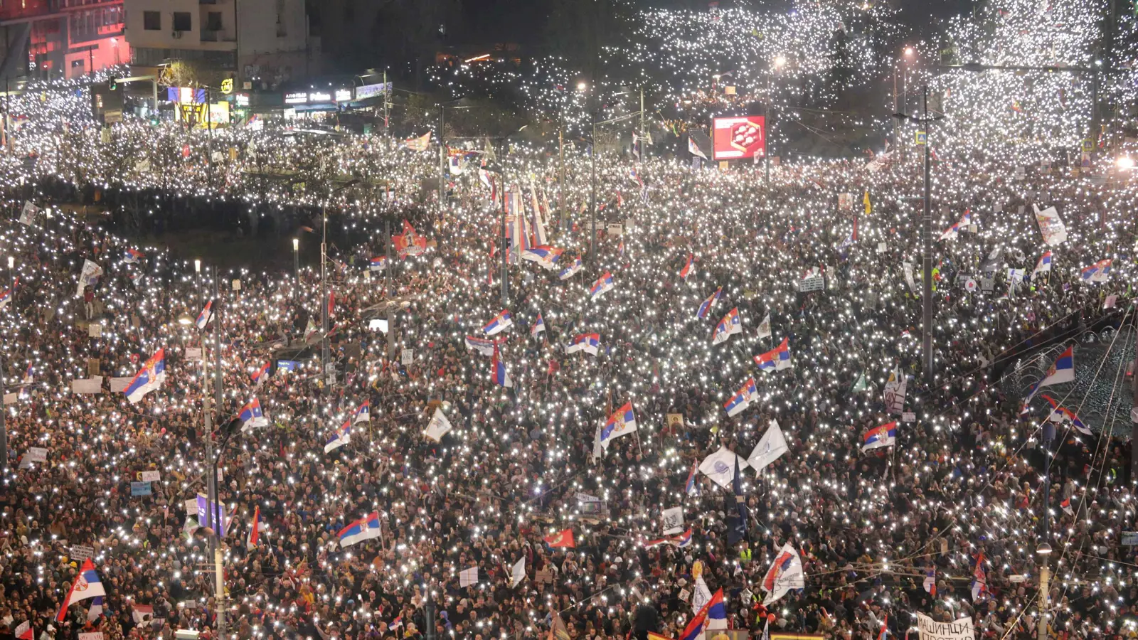 في ظل الاحتجاجات الواسعة.. من سيكون رئيس وزراء صربيا القادم؟