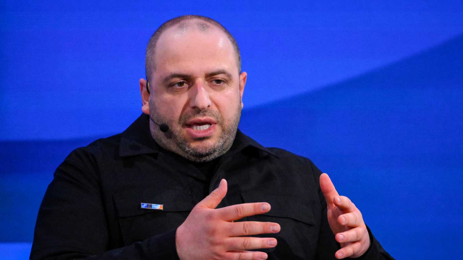 وزير الدفاع الأوكراني يرأس وفد المحادثات مع روسيا الأربعاء