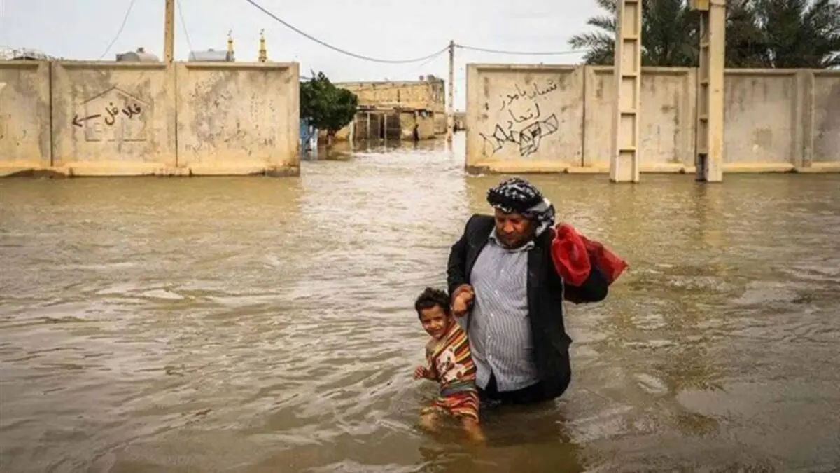 الحكومة الإيرانية تحث الشركات النفطية على المساعدة في الإغاثة من الفيضانات