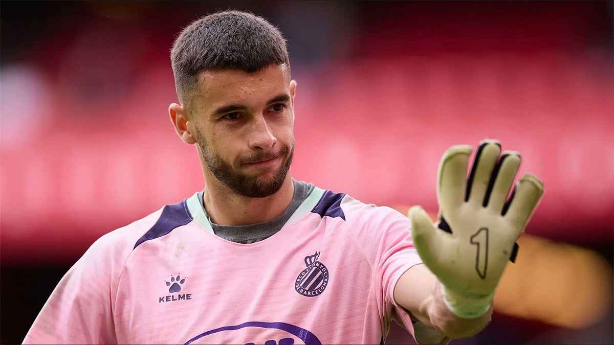 تمهيدا لإعلان انضمامه إلى برشلونة.. خوان غارسيا يودع إسبانيول