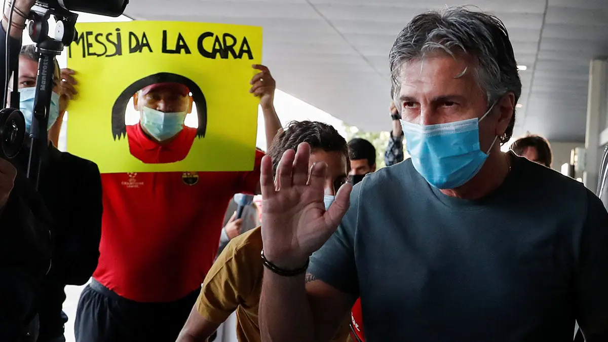 أول تصريح من والد ميسي بشأن مستقبل النجم الأرجنتيني مع برشلونة