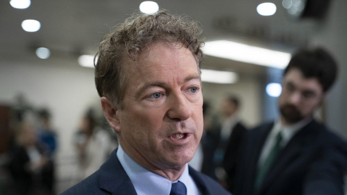  سيناتور أمريكي يتهم بيل غيتس بالبحث عن الفيروسات ونشرها في العالم