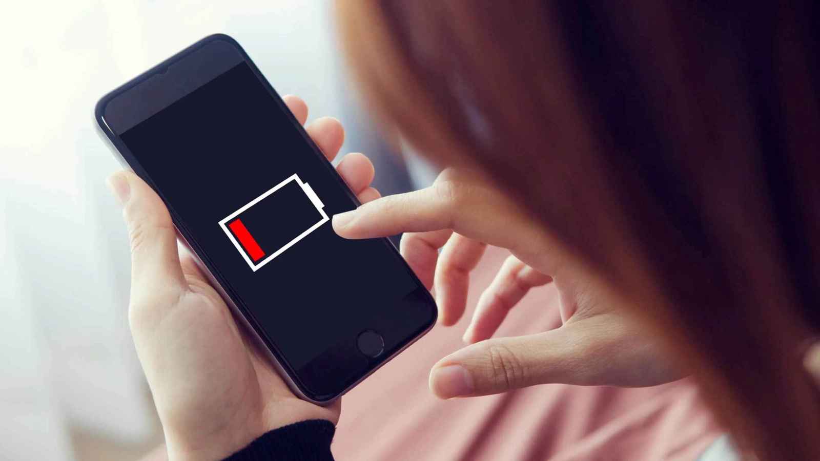 بطارية آيفون تفرغ بسرعة؟ إليك السبب والحل