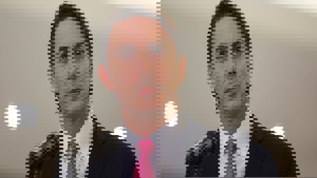 محللون: هوكشتاين في لبنان يحمل رسائل تهديد لـ"حزب الله"