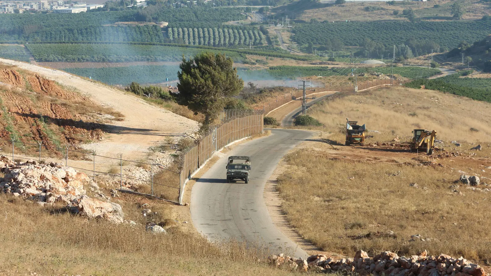 "حزب الله": على إسرائيل الانسحاب "الكامل والشامل" من جنوب لبنان