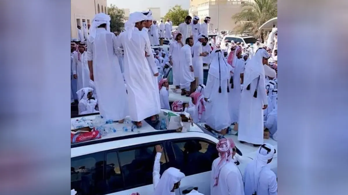 حسابات قطرية: أبناء قبيلة آل مرة ينهون اعتصامهم بطلب من الأمير