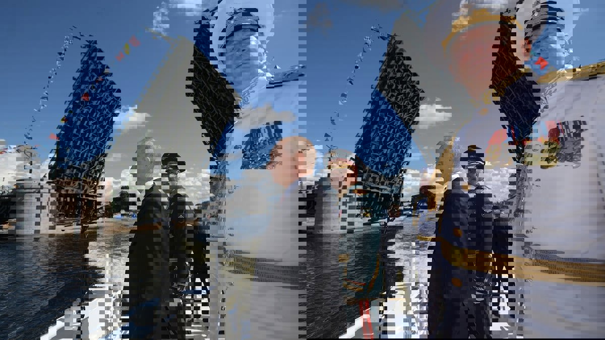 بوتين: البحرية الروسية ستحوز أسلحة نووية هجومية أسرع من الصوت