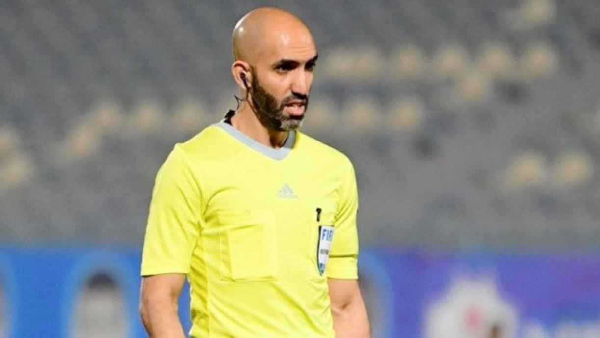 اعترضت عليه إندونيسيا.. من هو أحمد علي حكم أول مباريات المنتخب السعودي الحاسمة؟