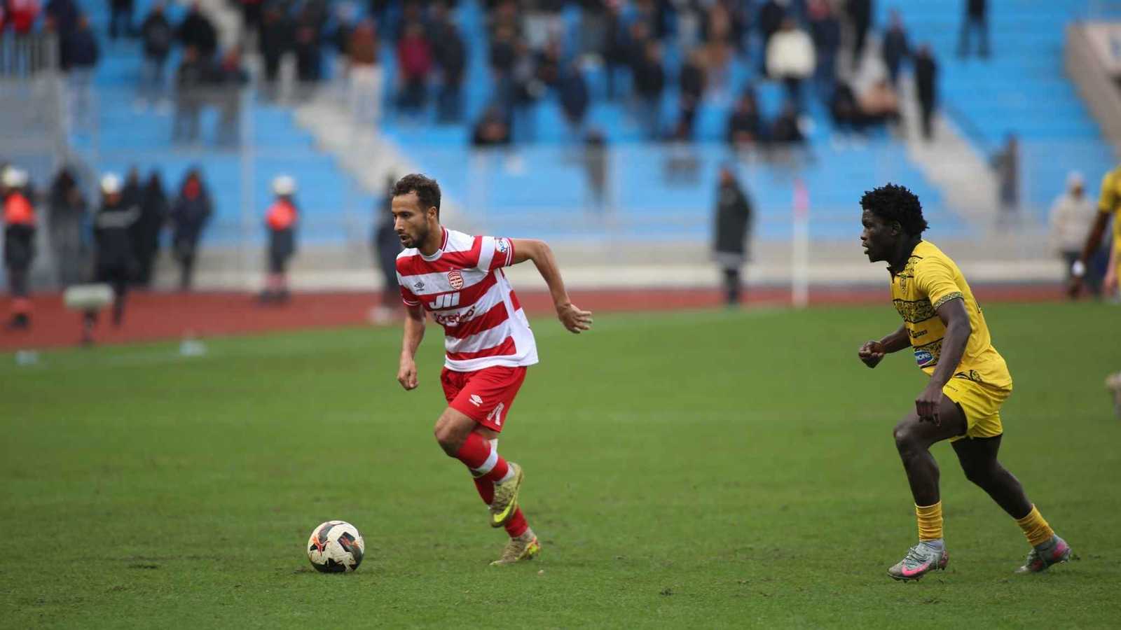 الإفريقي التونسي يتهم الترجي والصفاقسي بإشعال فتيل الاعتراض ضد أيمن الحرزي 