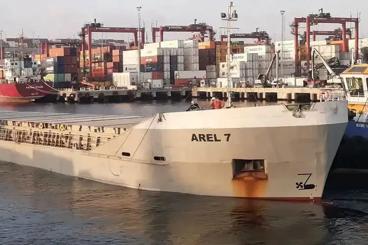 سفينة القبطان جمال توكاتلي أوغلو التي تسببت بالحادث