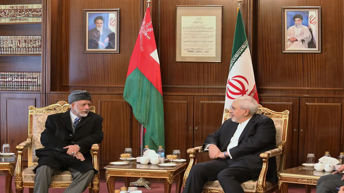 هل سلم وزير الخارجية العُماني رسالة أمريكية إلى طهران؟