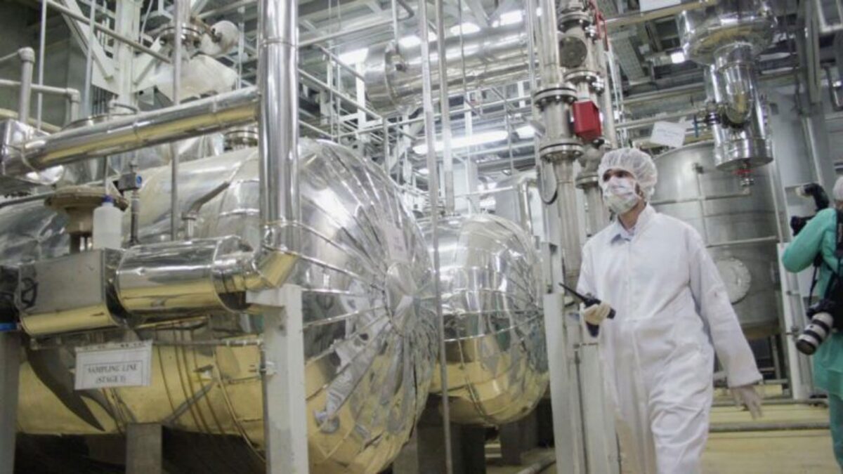 مسؤول: إيران سترفع مستوى تخصيب اليورانيوم إلى 5%