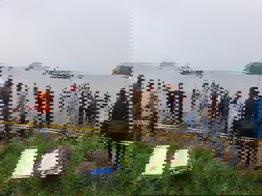 سقوط طائرة ركاب في بحيرة فيكتوريا  