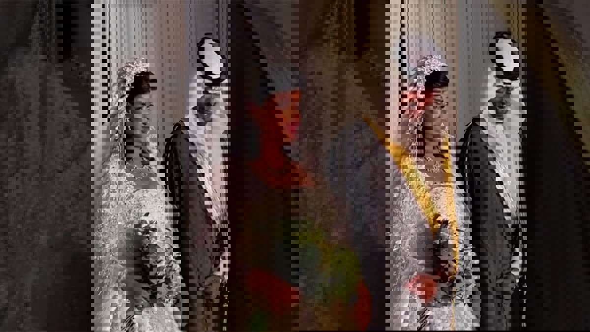 طارق بن فهد يفاجئ زوجته أمل أحمد بإعادة طلب الزواج منها في المستشفى