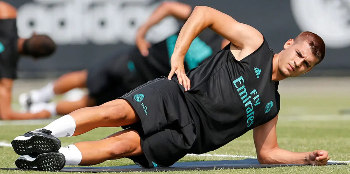 هل يلعب بونوتشي دور الوسيط لجذب موراتا إلى ميلان؟