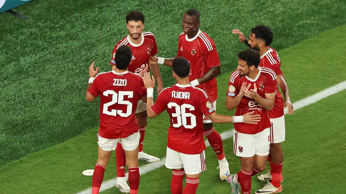 عرض تاريخي.. الأهلي يحدد بديل "وسام أبو علي"