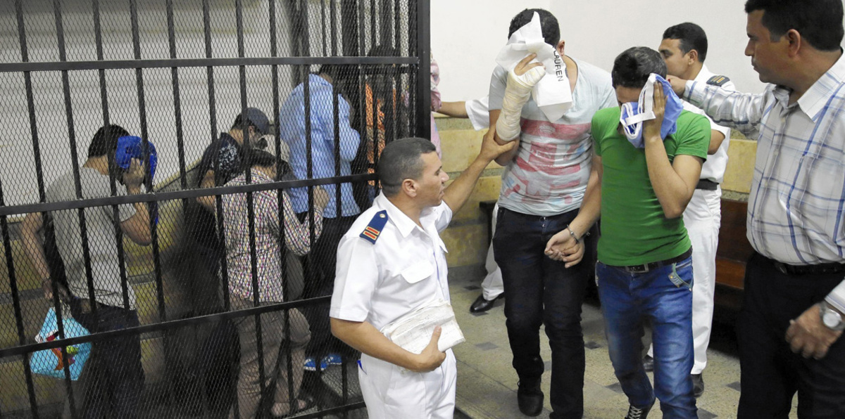 السجن المشدد بتهمة الرشوة لمسؤولين في وزارة الزراعة المصرية