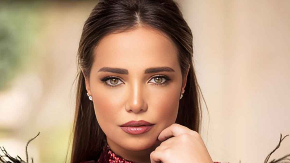 بعد وضع مولودها.. راندا حافظ في العناية المركزة