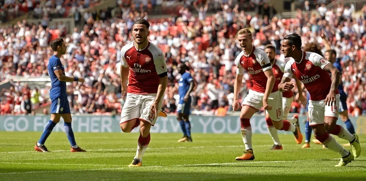 والكوت لاعب آرسنال يصف زميله كولاشيناتس بـ"الدبابة"