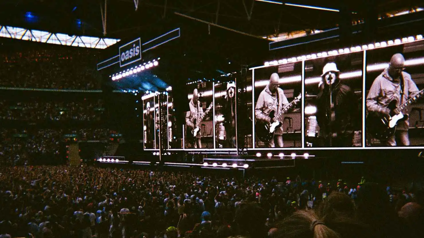 سقوط مفاجئ يُنهي حياة رجل في حفل لفرقة "أويسيس"