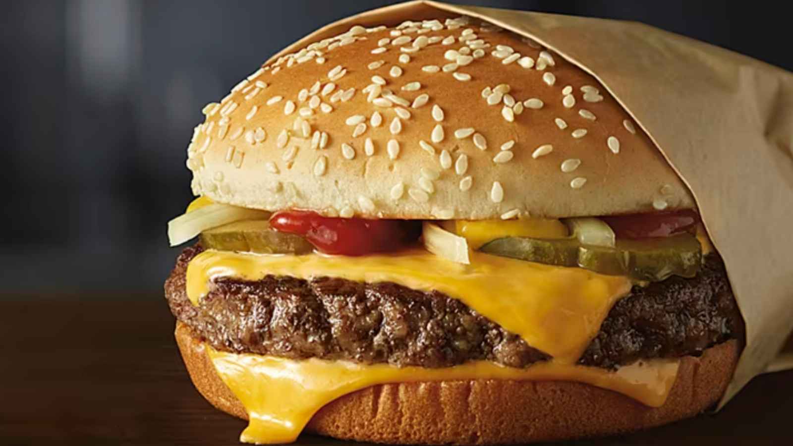 بعد فضيحة "ماكدونالدز".. ما هي البكتيريا الإشريكية القولونية؟