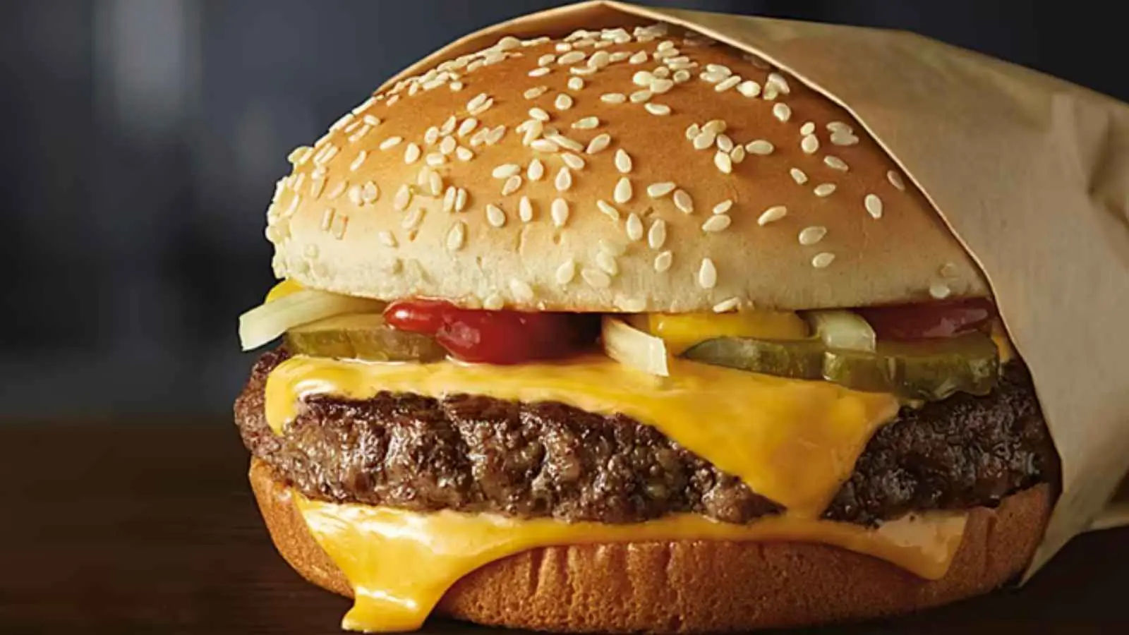 بعد فضيحة "ماكدونالدز".. ما هي البكتيريا الإشريكية القولونية؟