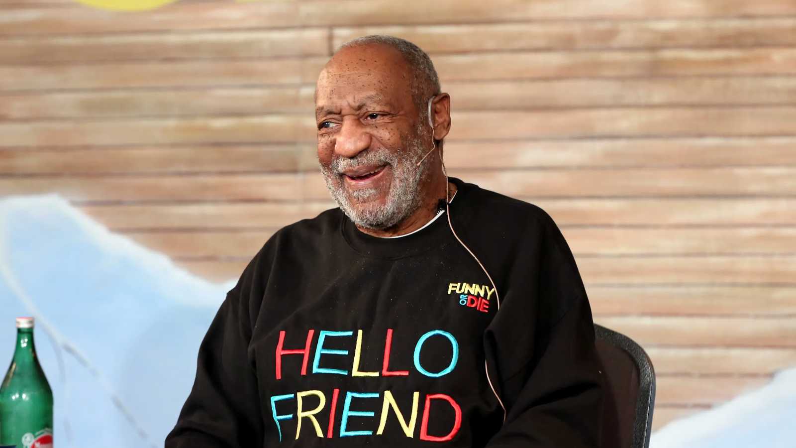 بيل كوسبي يعلق على وفاة مالكولم جمال وارنر ويستذكر مقتل ابنه