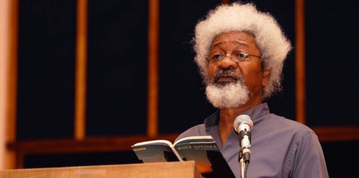 أديب نيجيري حاصل على نوبل يتعهد بمغادرة أمريكا بعد تنصيب ترامب