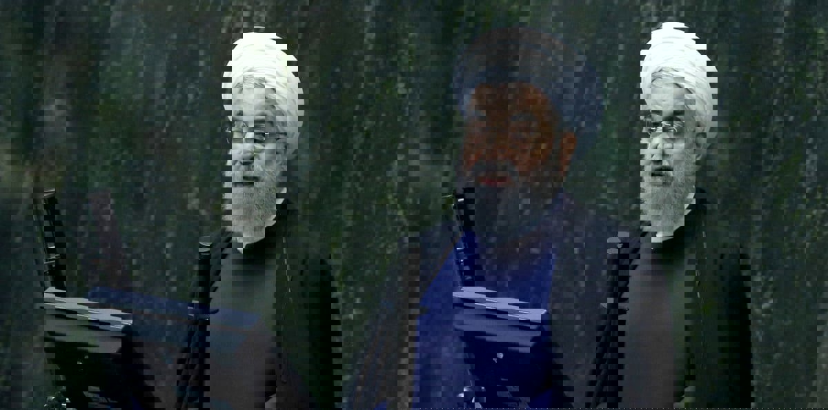 إثر خلاف مع الحرس الثوري.. روحاني يعتزم تغيير وزير الدفاع