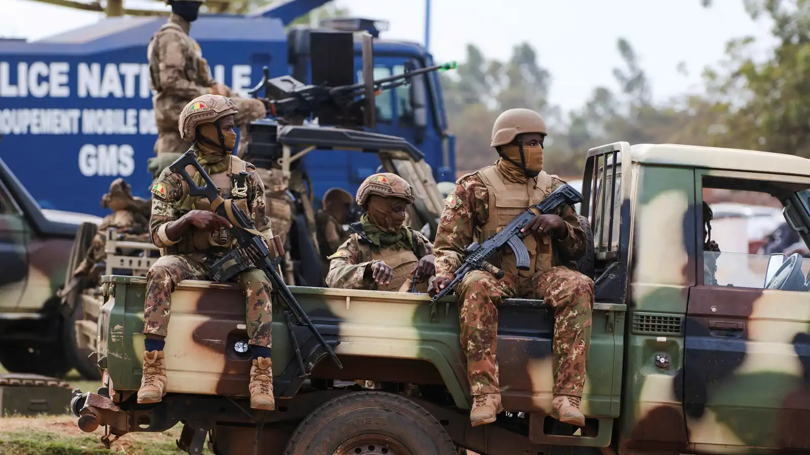 بعد القطيعة بين باريس وباماكو.. لماذا "اشتعل" الساحل الأفريقي؟