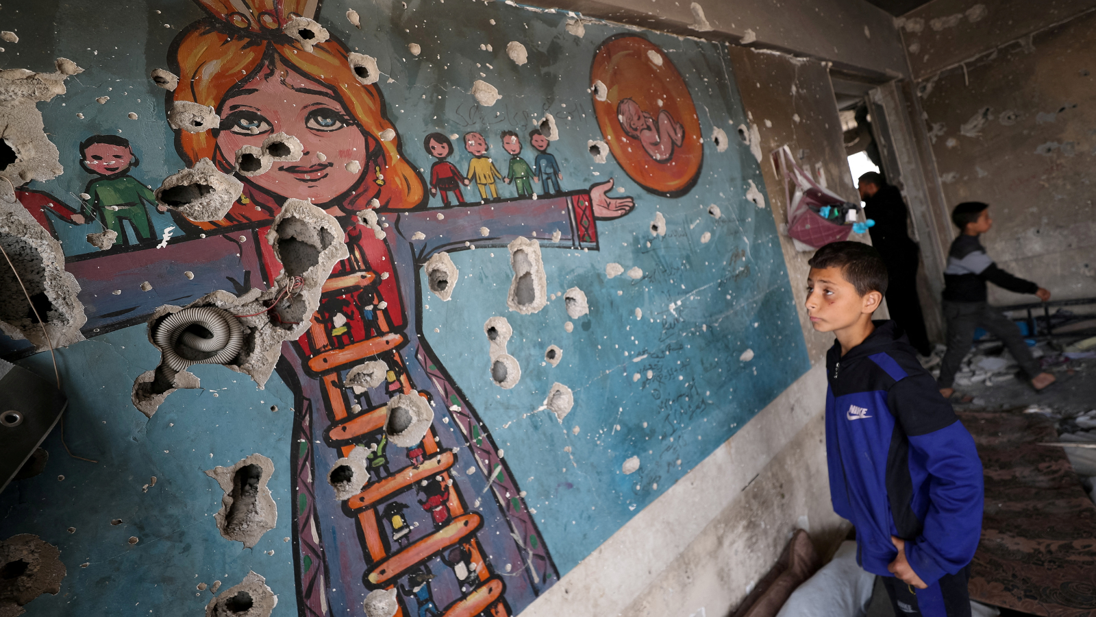 حق العودة تحت التهديد.. إسرائيل تستهدف الأونروا "سياسياً وميدانياً"