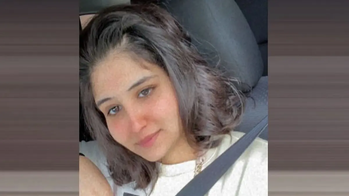 وسام السويلمي تظهر بـ"العباءة" وتوجه رسالة للفتيات السعوديات (فيديو)