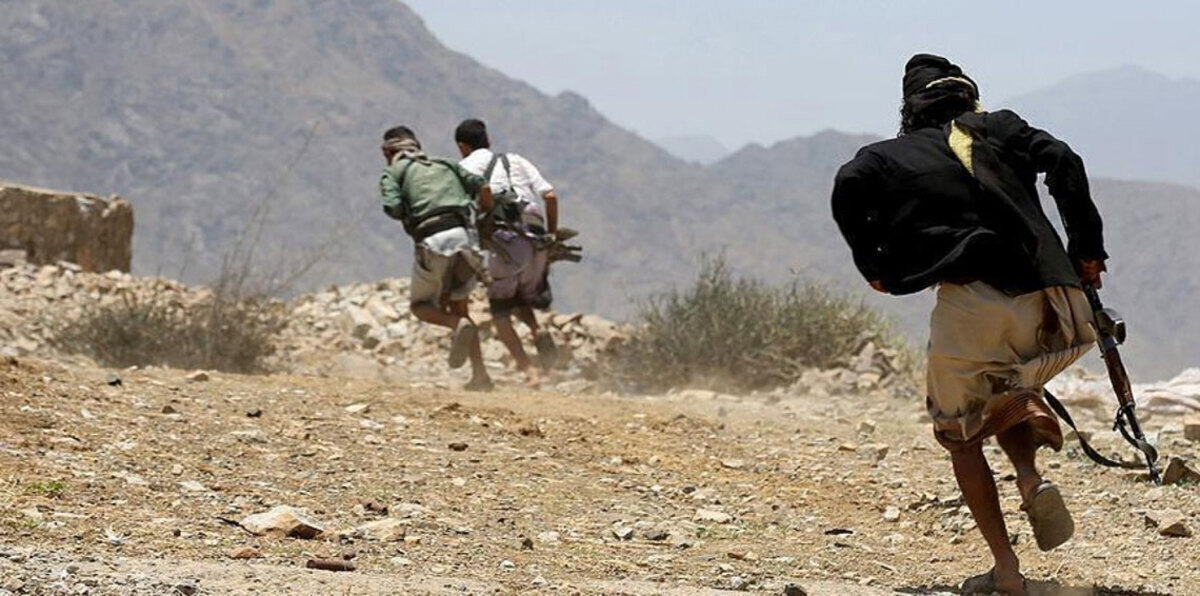 بينهم قيادات ميدانية.. الجيش اليمني يوقع 50 حوثيًا بين قتيل وأسير شرق صنعاء