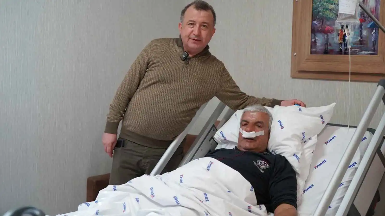 إزالة حصوة "عملاقة" من أنف تركي‎