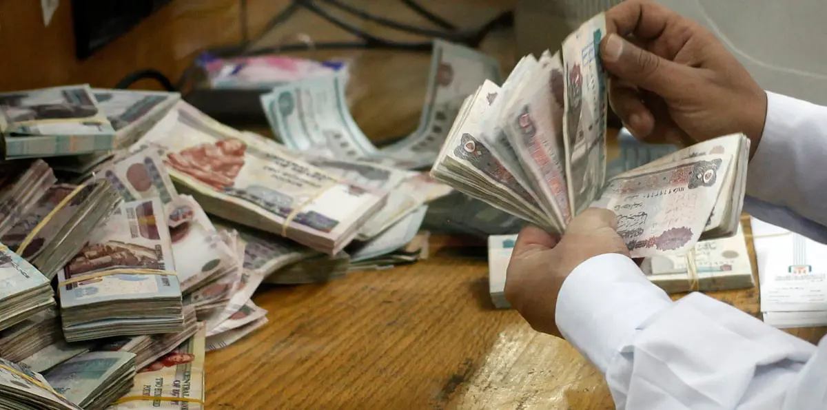 ارتفاع تدفقات النقد الأجنبي بالبنوك المصرية بعد "التعويم" إلى 80 مليار دولار