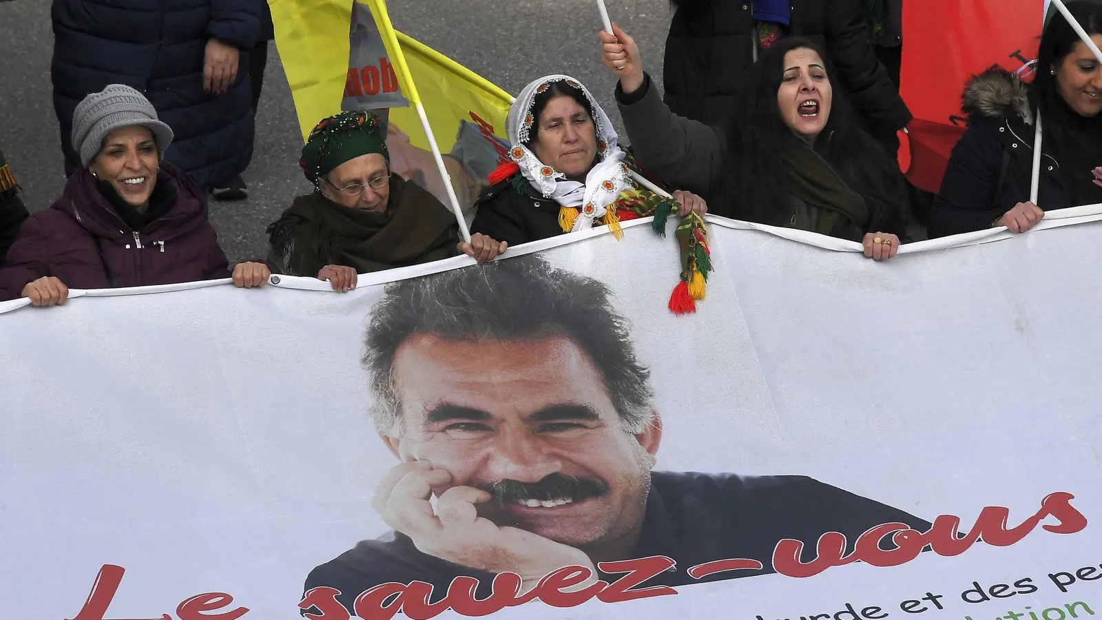 تركيا تترقب "إعلانا تاريخيا" لأوجلان اليوم