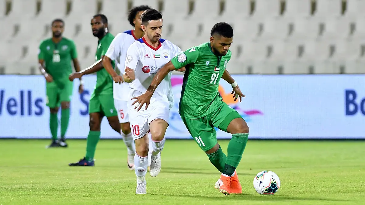 الشارقة يستهل دفاعه عن لقب الدوري الإماراتي بالفوز على خورفكان (فيديو)