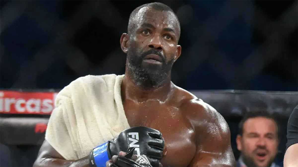 وفاة نجم UFC غرقًا في النهر