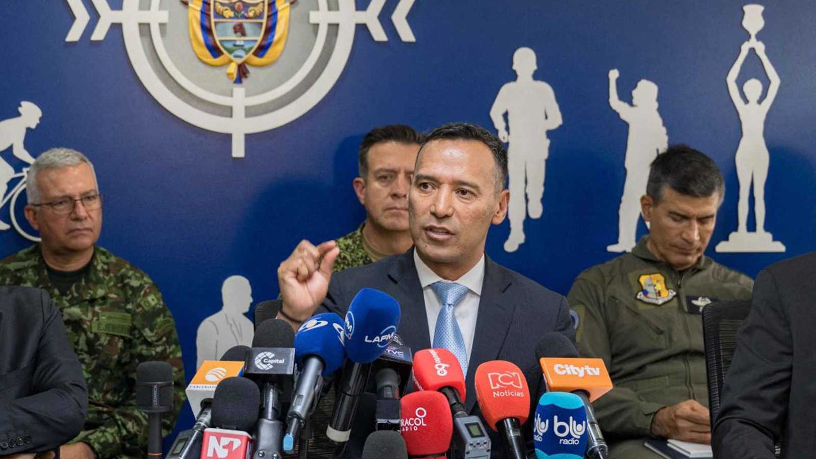 احتجاز 34 جنديًا كولومبيًا رهائن على يد متمردين