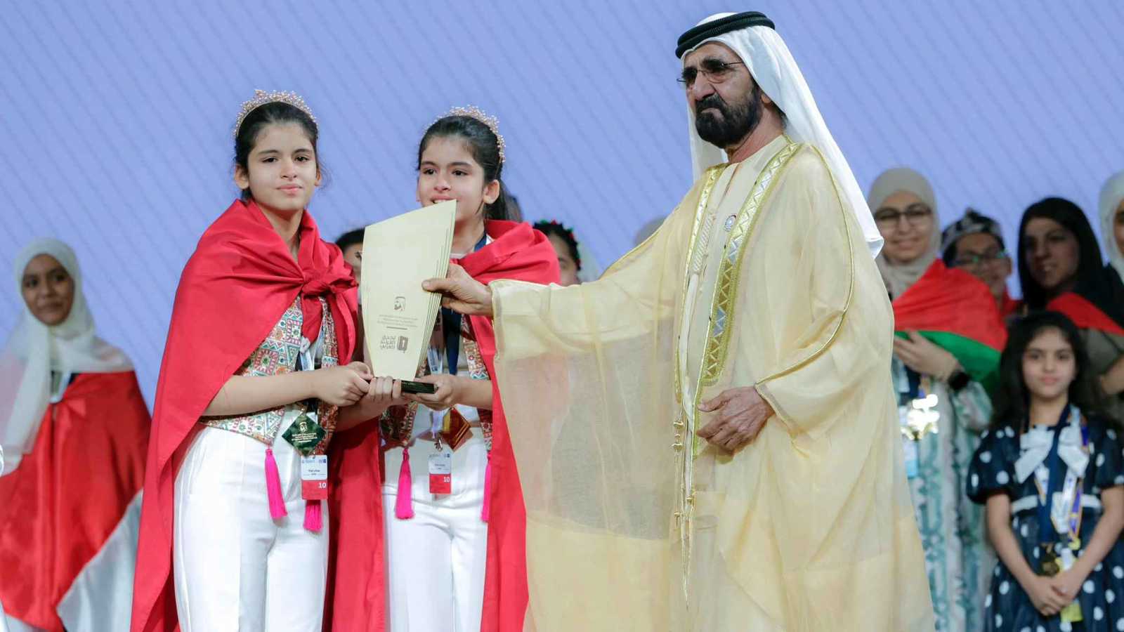 بعد فوزهما في "تحدي القراءة".. تونس تحتفي بالتوأم بيسان وبيلسان