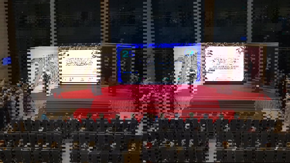 سلطنة عمان تطلق الدورة الـ 25 لمعرض مسقط الدولي للكتاب‎ (صور)