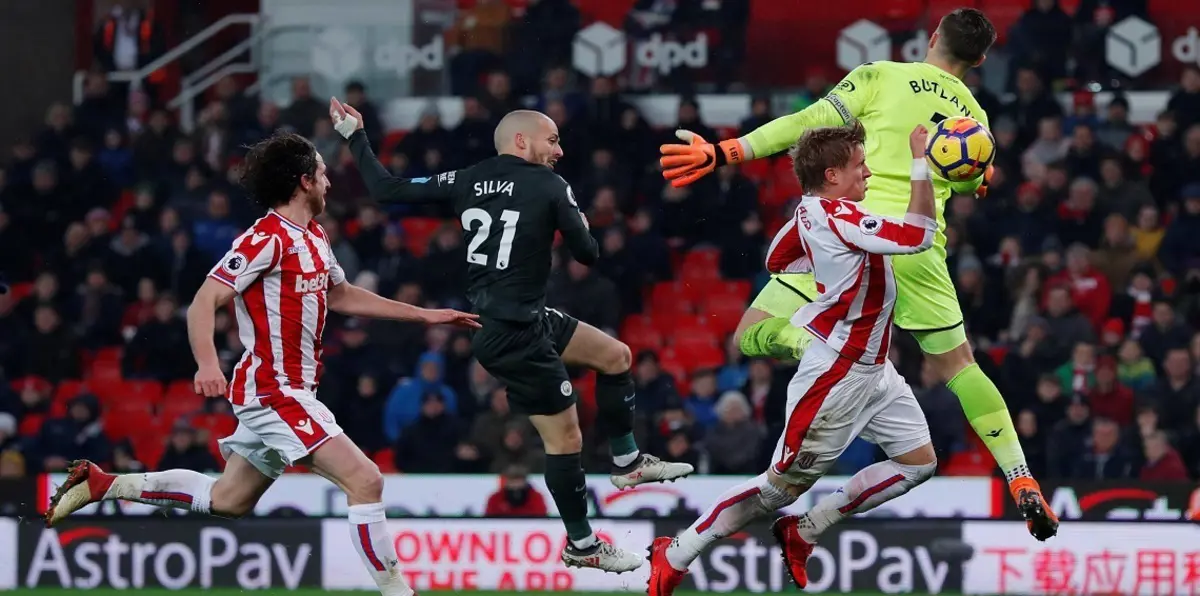 مانشستر سيتي يهزم ستوك سيتي ويبتعد في صدراة ترتيب الدوري الإنجليزي