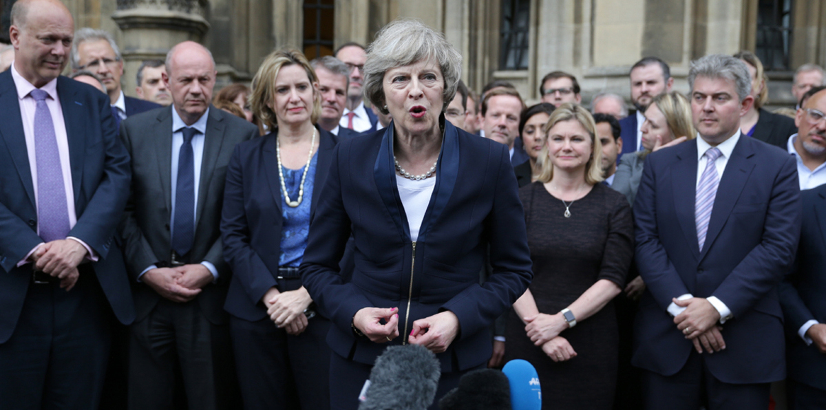 موجة استقالات تهدد حكومة تيريزا ماي بسبب "بريكست"