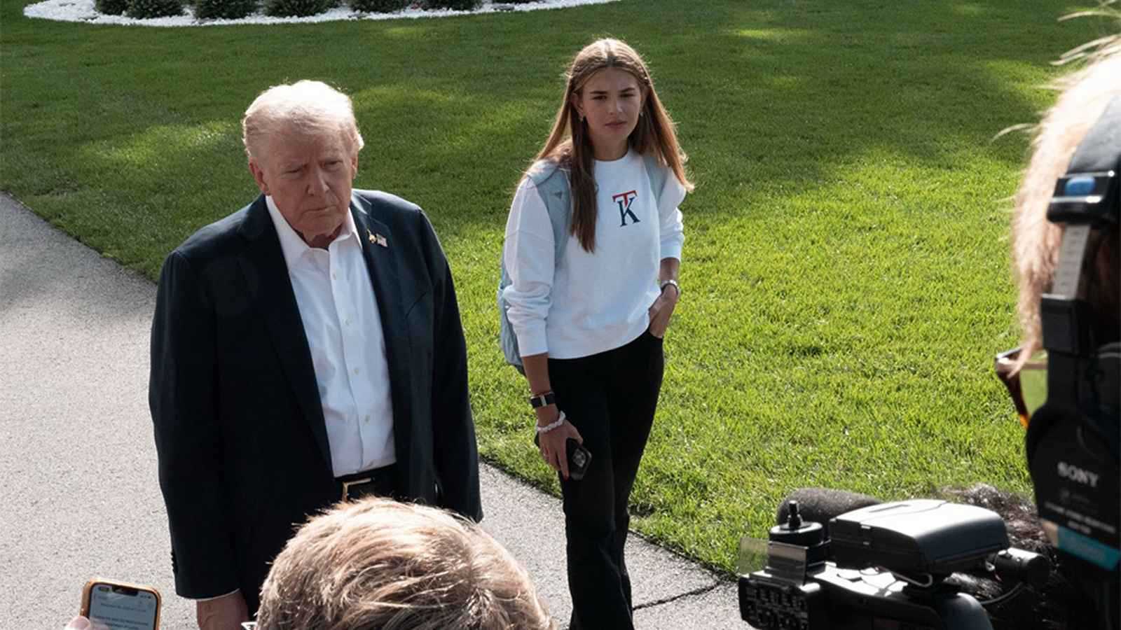 ترامب وحفيدته كاي
