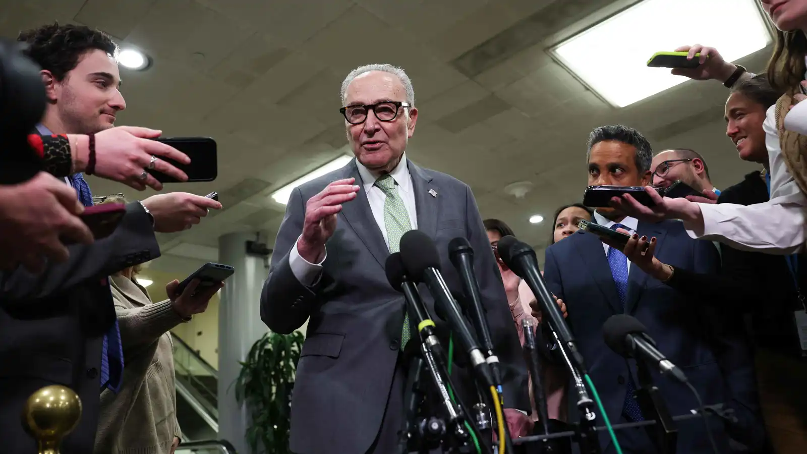 تهديد ترامب لإيران بـ"الجحيم" يثير عاصفة انتقادات في عيد الفصح