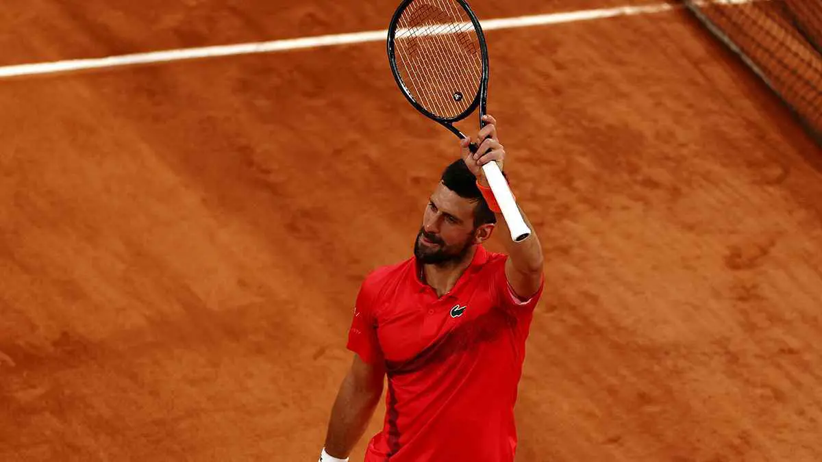 ديوكوفيتش يعبر ماكدونالد ويتأهل إلى الدور الثاني ببطولة فرنسا المفتوحة للتنس